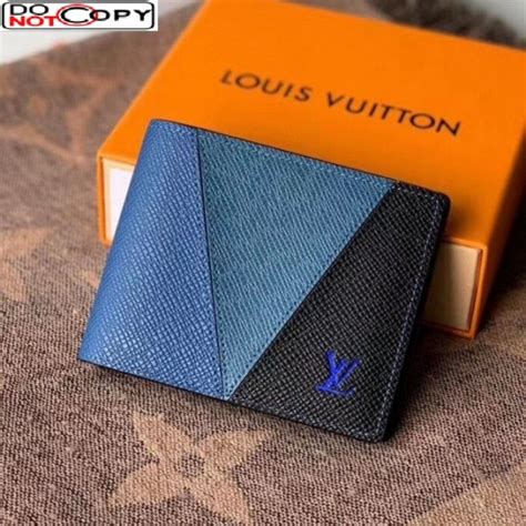 Men’s Collection by Louis Vuitton: Multiple Wallet vs. Slender 